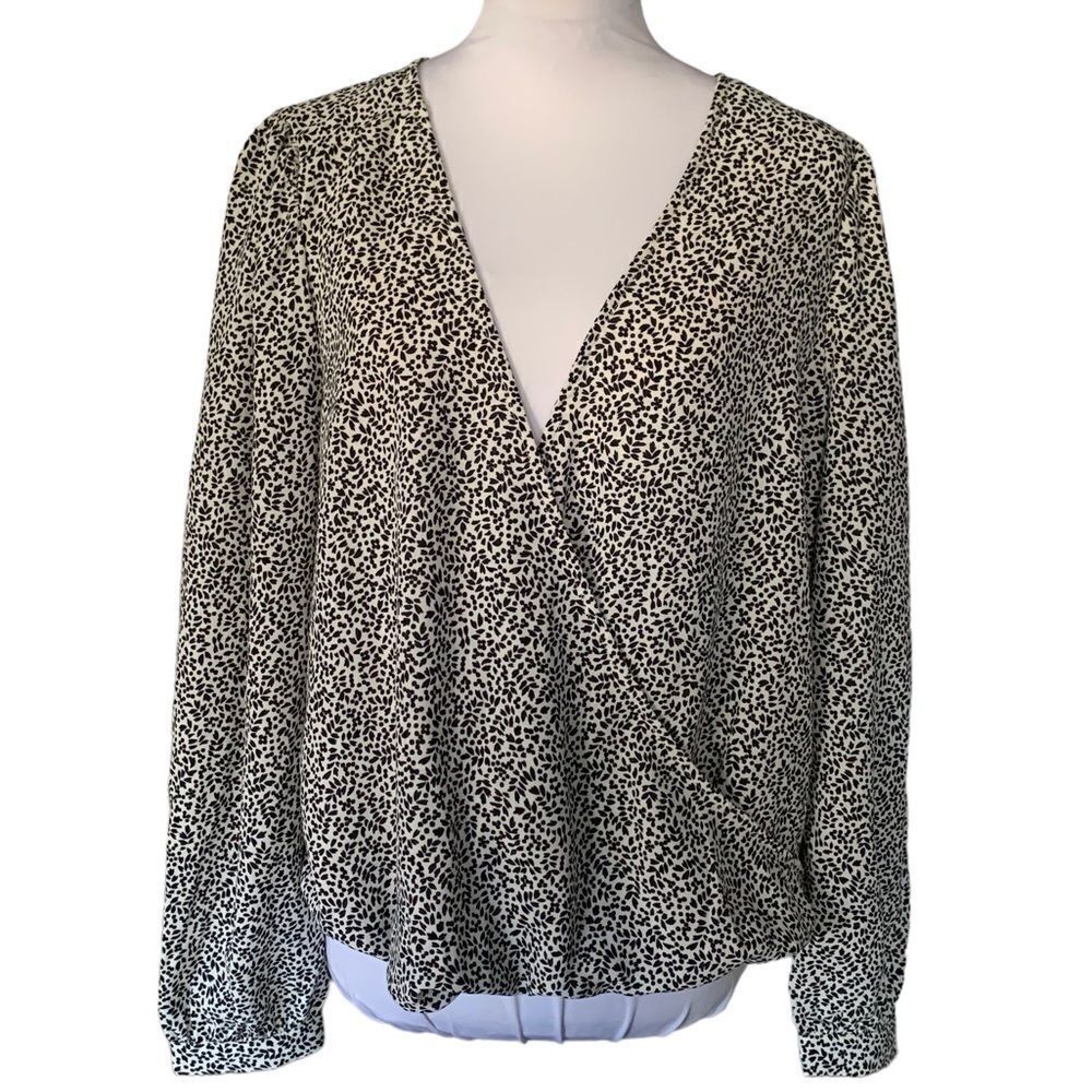 A New Day NWT Long Sleeve Blouse Faux Wrap Black White Career Sz M